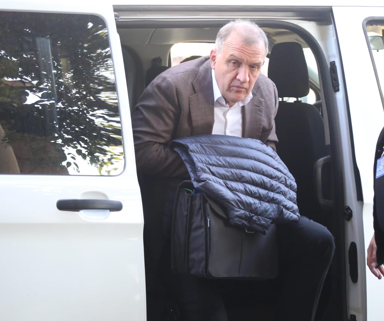 Lirohet nga burgu ish-ministri Ilir Beqaj
