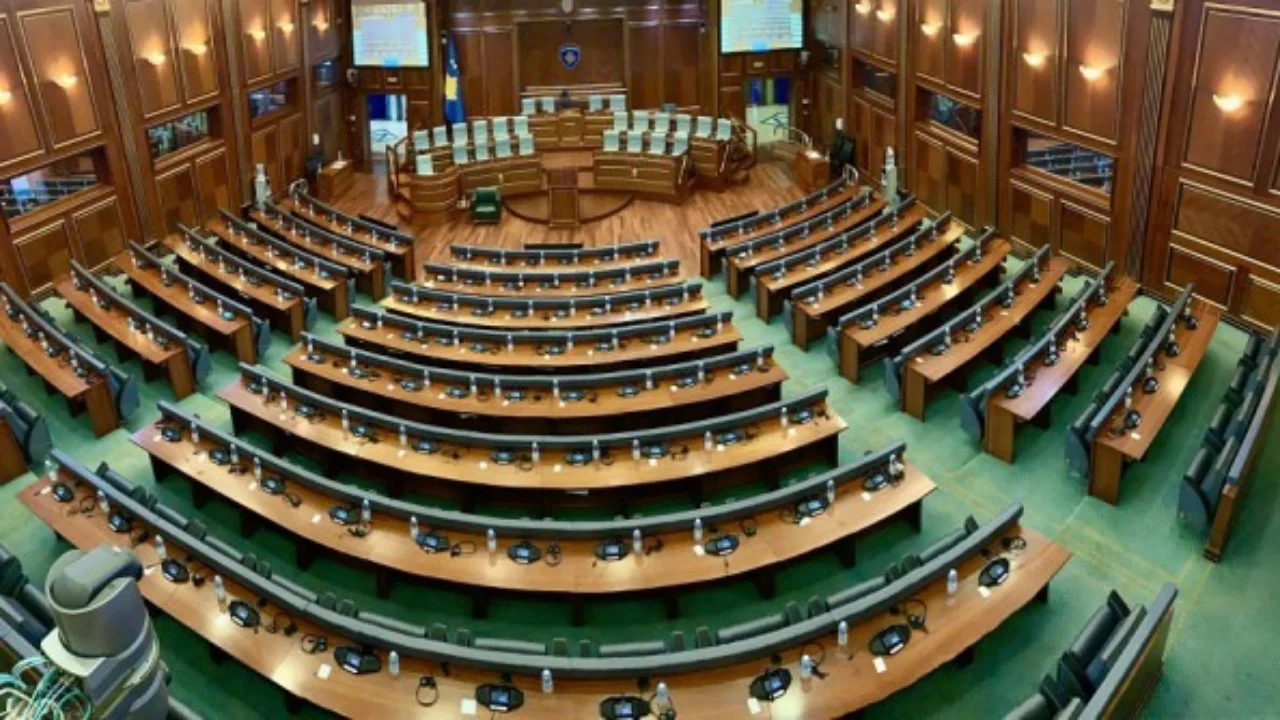 KQZ certifikon zgjedhjet në Kosovë, Vetëvendosje del fituese me 53 mandate në Kuvend