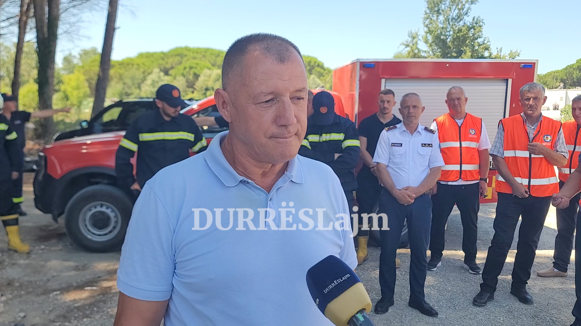 Zjarri masiv ra nga pakujdesia?! Drejtori Troplini: Një zjarrfikës ndodhet ende në spitalin e Durrësit (VIDEO)