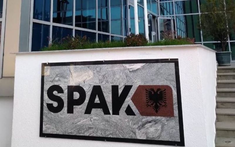 Çështja ‘Balluku’/ SPAK firmos disa urdhra kontrolli, agjentët e BKH-së zbarkojnë në banesa dhe zyra