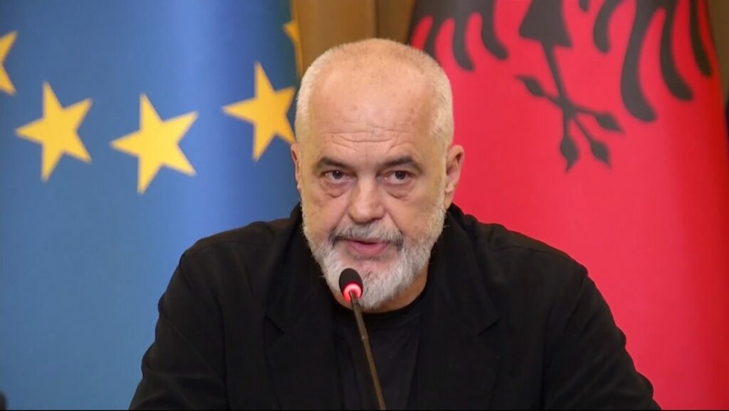 Rama prezanton dokumentin “Prania Besnike”: Synon vetëm partinë!
