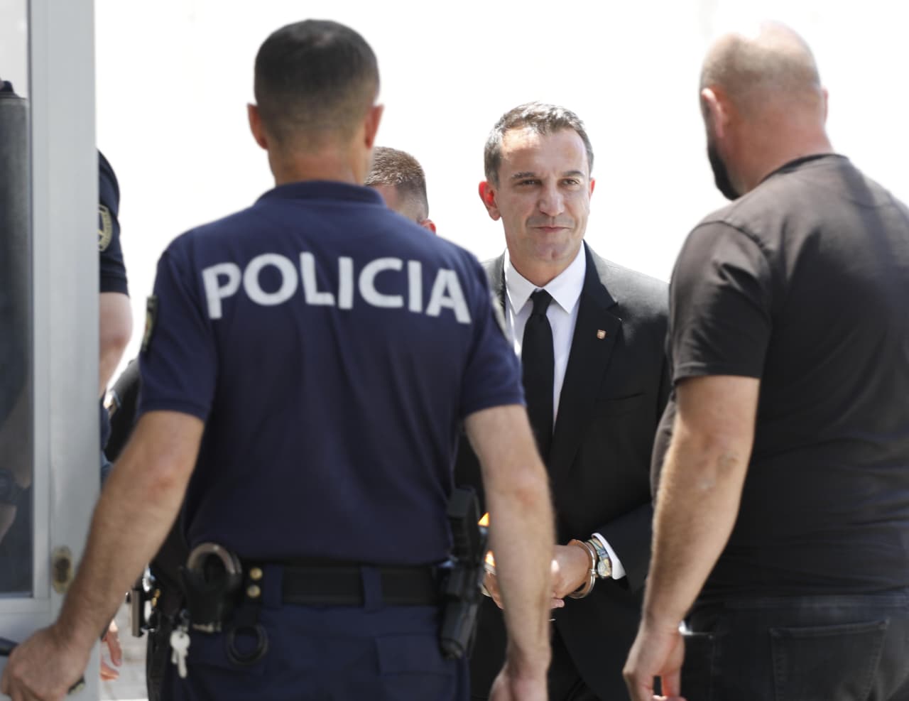 Veliaj në Gjykatën Administrative, shtyhet seanca ndaj prokurorit Dado