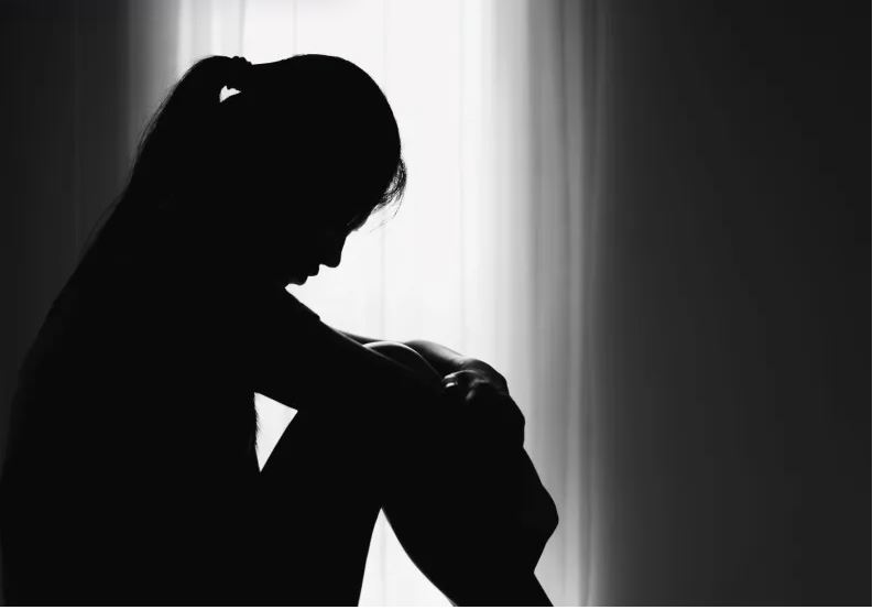14-vjeçari abuzon seksualisht me 15-vjeçaren shqiptare në Selanik