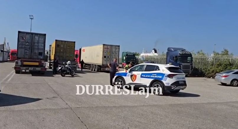 Aksident i rëndë në portin e Durrësit, kamioni përplas një shofer (VIDEO)