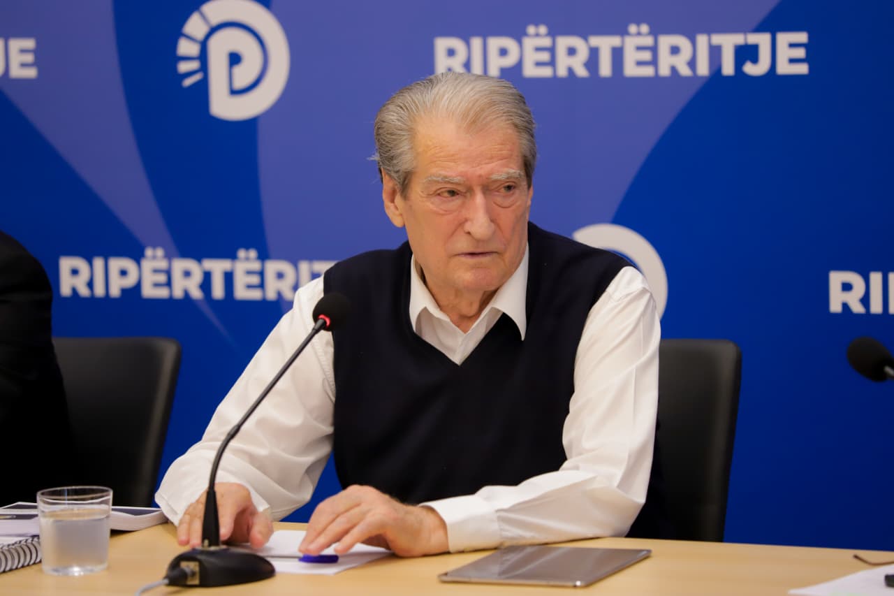 Emërimi i Jola Hysës në krye të Agjencisë së Turizmit, Berisha: Korruptimi dhe rrënimi i opozitës, politikë e Ramës