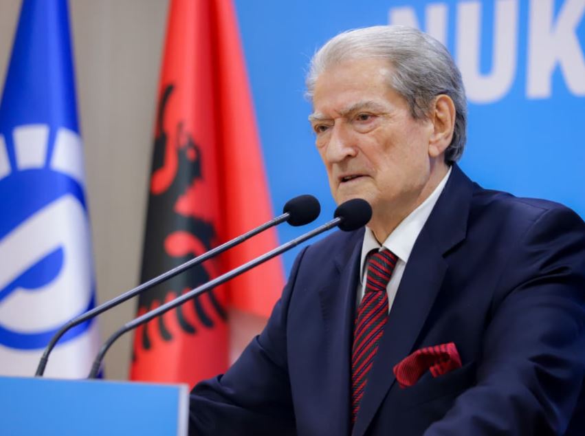 Revolta për largimin e Ramës, Berisha: Protesta nuk është e jona! S’kemi bërë asnjë përpjekje për ta kapur dhe as për ta përçarë!