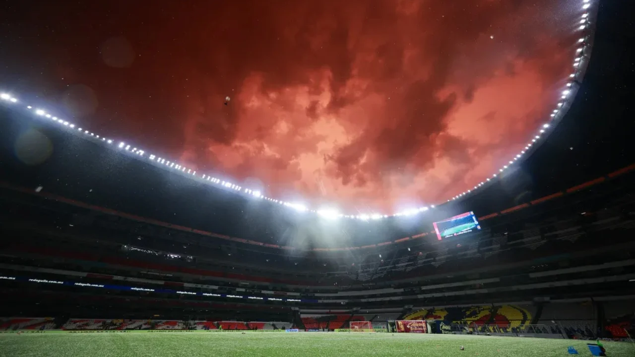 Frika nga stuhitë e fuqishme, FIFA merr vendimin final për ndeshjen Meksikë-Angli