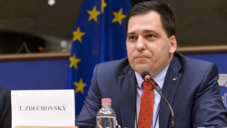 Deklarata e Paunoviç për “spastrim etnik” të shqiptarëve, eurodeputeti çek kërkon përjashtimin e Serbisë nga negociatat me BE-në