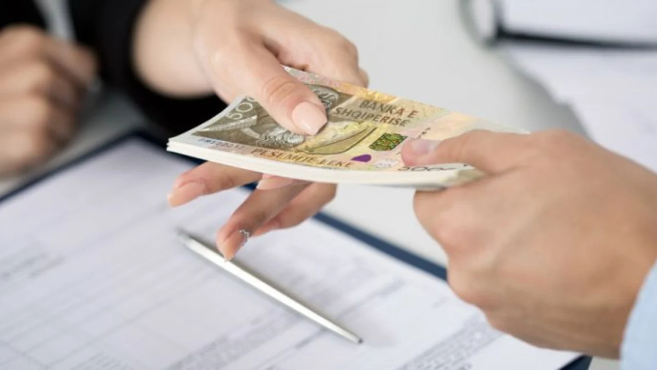 Studimi i Bankës së Shqipërisë: Forcimi i lekut nuk ul çmimet, dobësimi rrit inflacionin