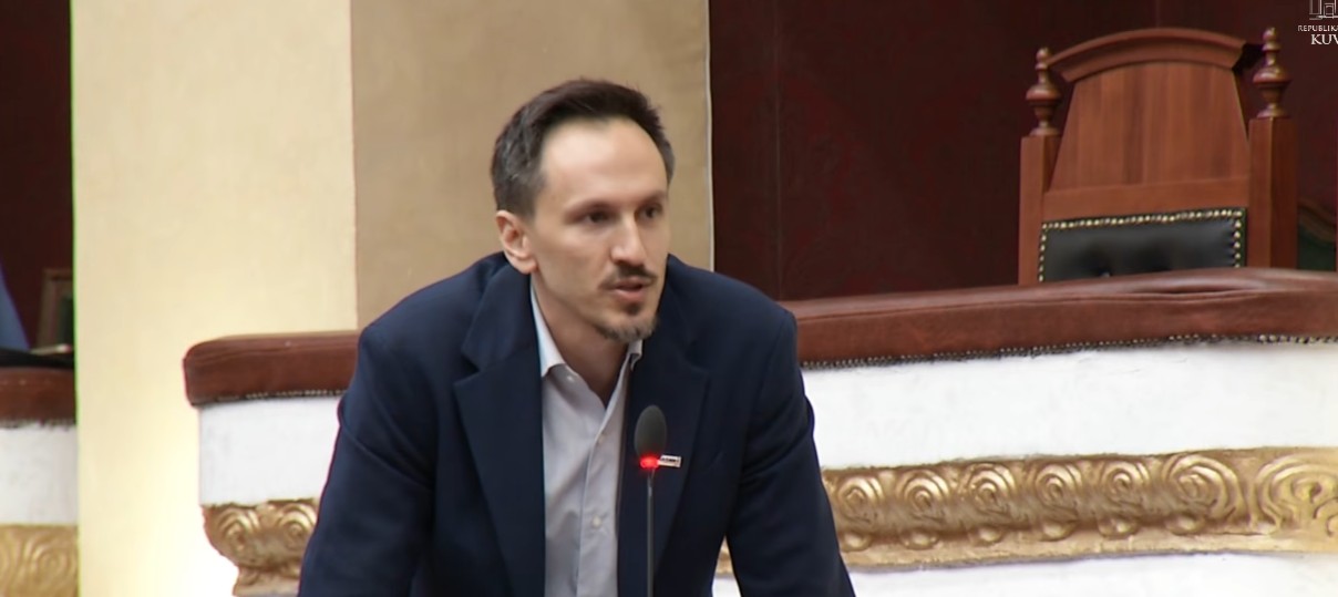 Deklarata skandaloze e ministres serbe, Muçi: Pse nuk reagon kryeministri? Bashkë me Vuçiç i ka zënë i njëjti hall, rinia i përçmon