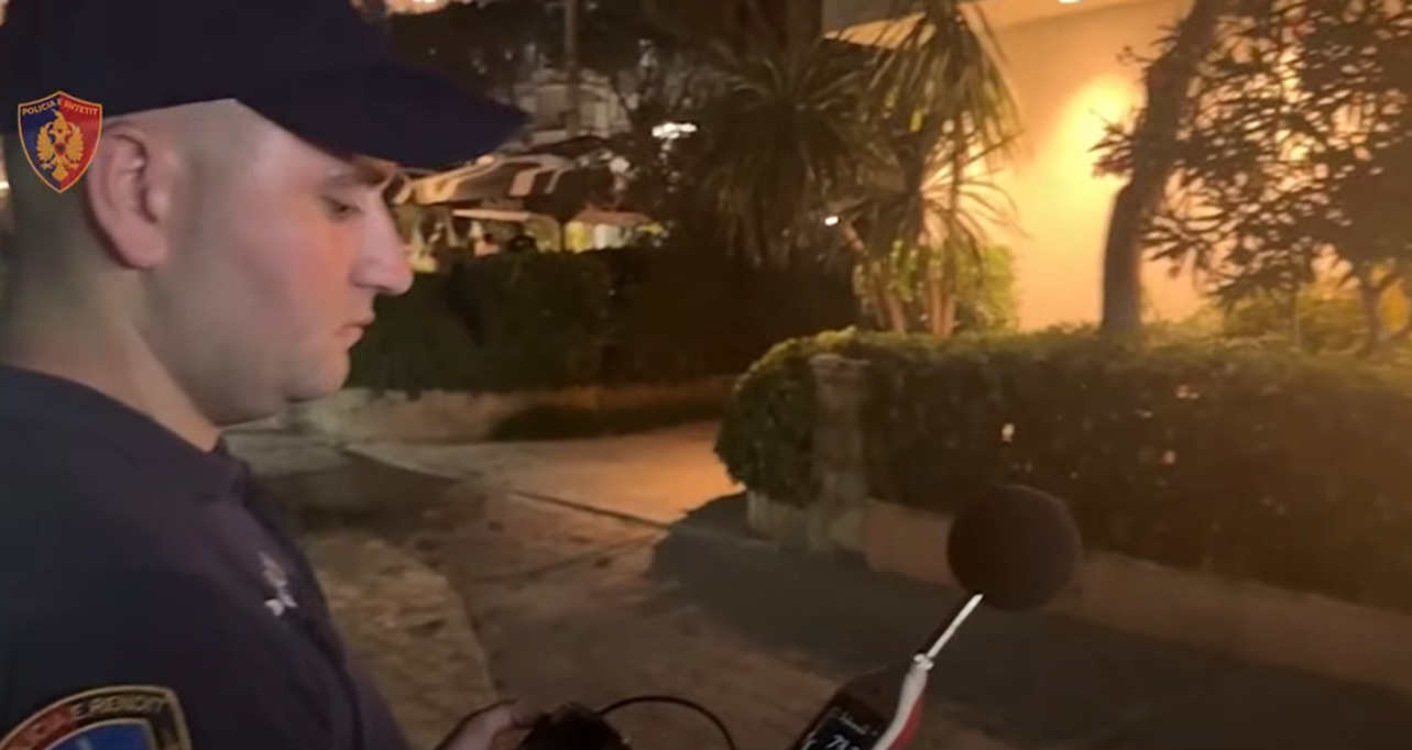Policia ushtron kontrolle për nivelin e zhurmave në zonat turistike të Durrësit (VIDEO)