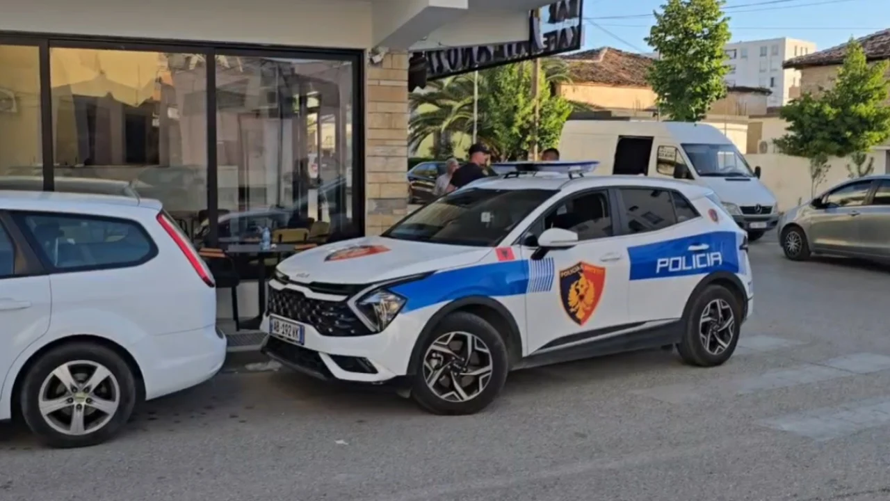 Kalonte emigrantët e paligjshëm drejt kufirit, arrestohet në Rinas trafikanti egjiptian