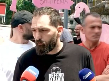 “Jam kërcënuar me jetë nga një civil”/ Denoncimi i Gent Prognit: Isha duke filmuar, nxori thikën dhe tentoi të më godiste…