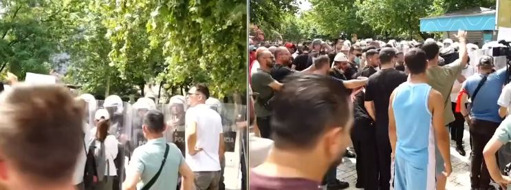 Provokoi me dy gishta, zbulohet identiteti i deputetit që revoltoi protestuesit