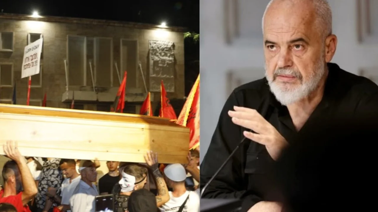 Arkmorti në duart e protestuesve, reagon Rama: Para 20 vjetësh ishte me të vdekurin brenda