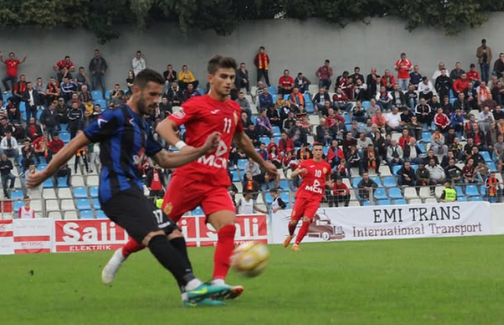 Rustem Hoxha edhe pse firmosi me Teutën mbyll karrierën si futbollist: E pamundur që të luaja përsëri