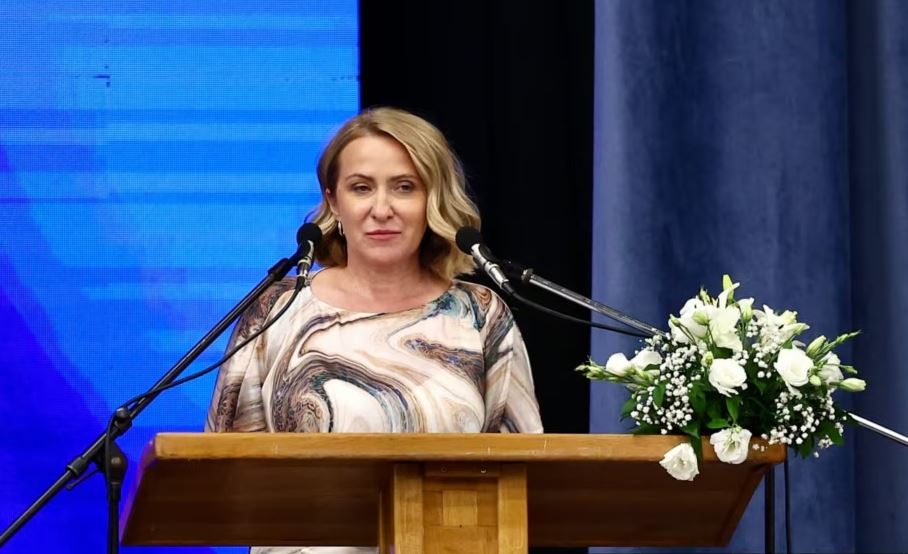 Deklaroi se do spastronte shqiptarët, ministrja serbe Paunoviç mohon se ka marrë pagë pas mbylljes së një institucioni në Kosovë!