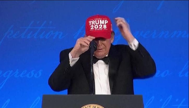 Trump shfaqet me kapelën “Trump 2028”: Ky është qëllimi im, një mandat i tretë si president