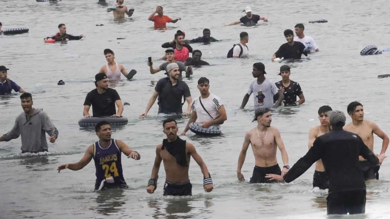 Përplasje mes Spanjës dhe Italisë për emigracionin, Madridi akuzon Romën: Nuk e ka kryer detyrën si duhet