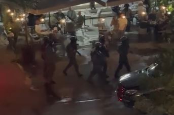 Aksion i RENEA-s në Vlorë/ Forcat speciale mësyjnë në dy banesa, kërkohen persona me rrezikshmëri të lartë