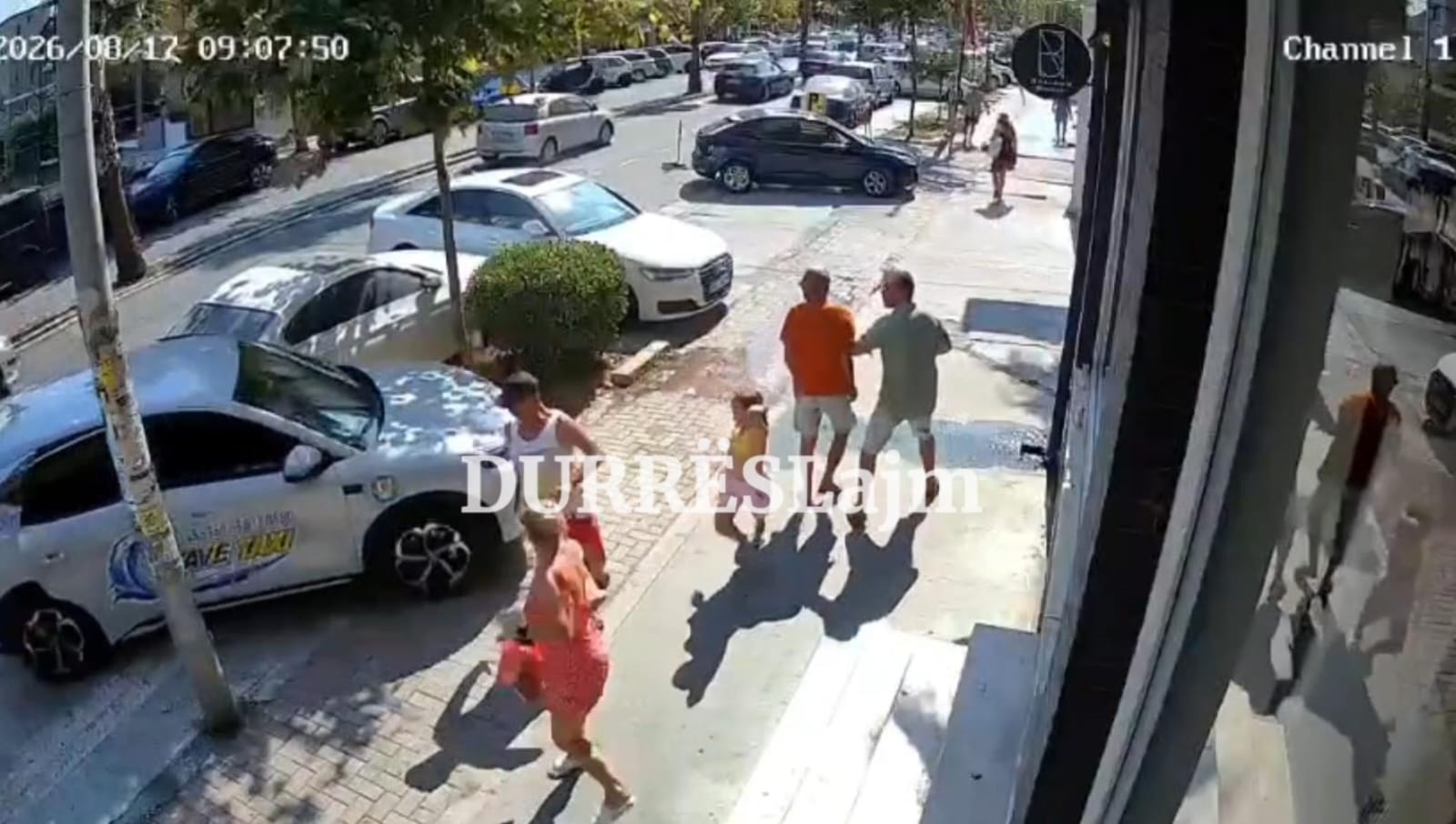 Durrës/ Publikohen pamjet e aksidentit tragjik ku humbi jetën 66-vjeçari (VIDEO)