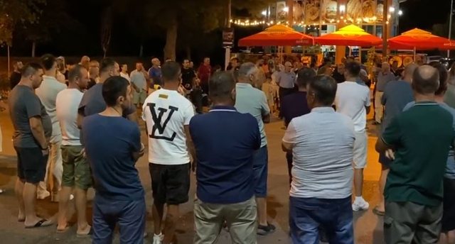 Kundër reformës territoriale, banorët e Divjakës për të 15-tën ditë radhazi në protestë: Divjaka Bashki