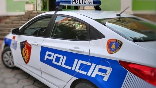U fut me armë në ambientet e lokalit dhe tentoi të vriste një grua, shpallet në kërkim autori