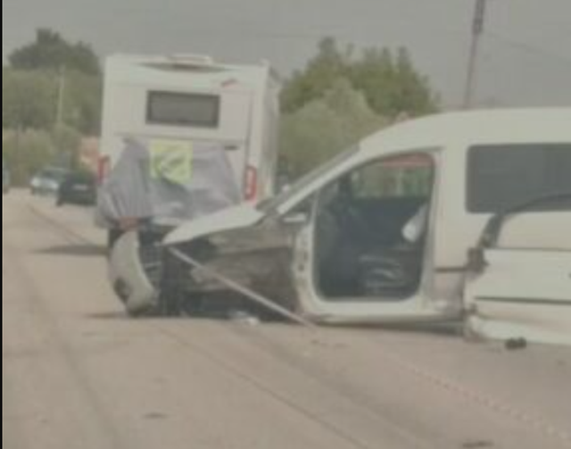 Aksident i rëndë në aksin Peqin-Elbasan/ Plagoset drejtuesi i njërit prej automjeteve