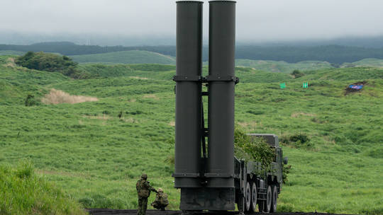 “Nga mbrojtja në kundërsulm” – Japonia rishkruan strategjinë e sigurisë: Armatimi hipersonik alarmon Kinën