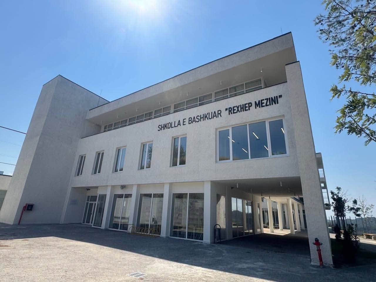 Shkollë e re për fëmijët e Ishmit/ Rama publikon fotot nga godina e bërë gati për vitin e ri arsimor