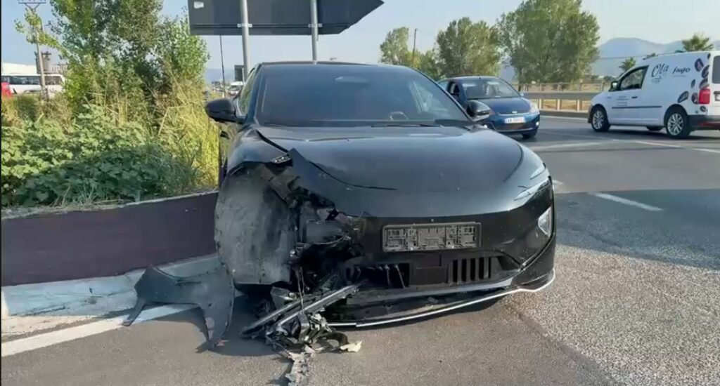 Aksident i trefishtë në aksin Lezhë-Laç, një i plagosur