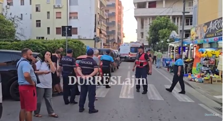 Përfshihet nga flakët godina 20-katëshe në Shkëmbin e Kavajës (Video)