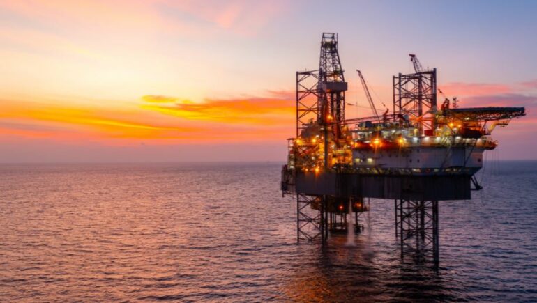 Nafta në nivelet më të larta në katër javë, çmimi kalon 91 dollarë për fuçi