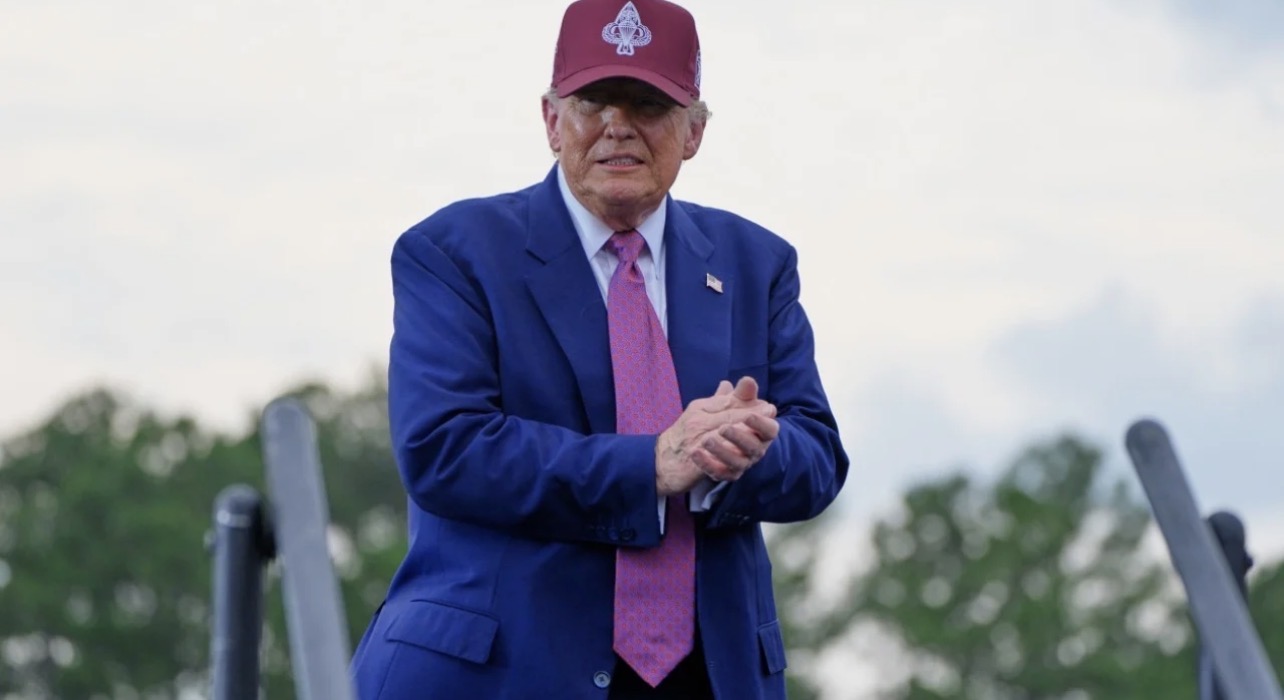 “Hormuzi është çminuar plotësisht”, Trump paralajmëron Iranin: Çdo anije që vendos mina do të shkatërrohet menjëherë