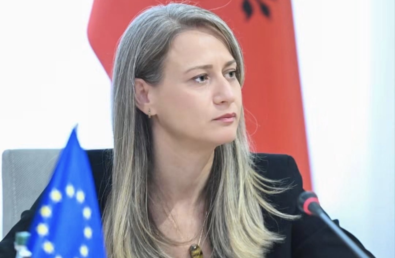 Ismaili jep dorëheqjen si bashkëkryetare e PS Vlorë: I hap rrugë zgjedhjes së drejtuesve të rinj