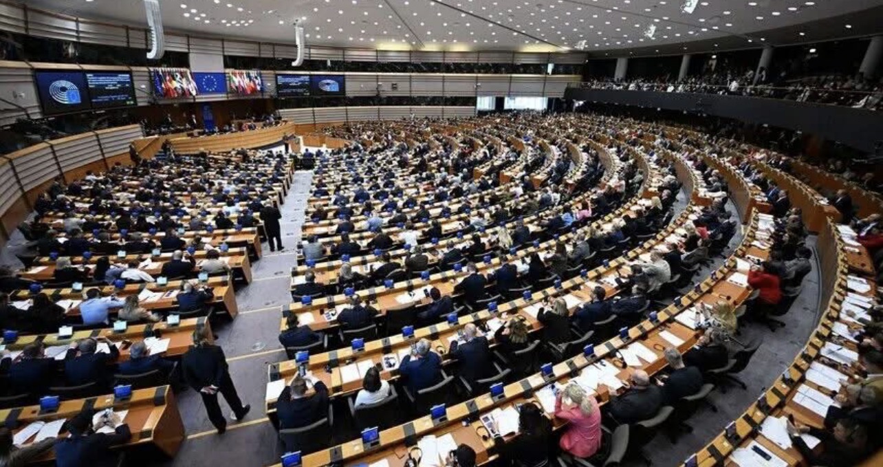 BE i kërkon Iranit të frenojë programin bërthamor