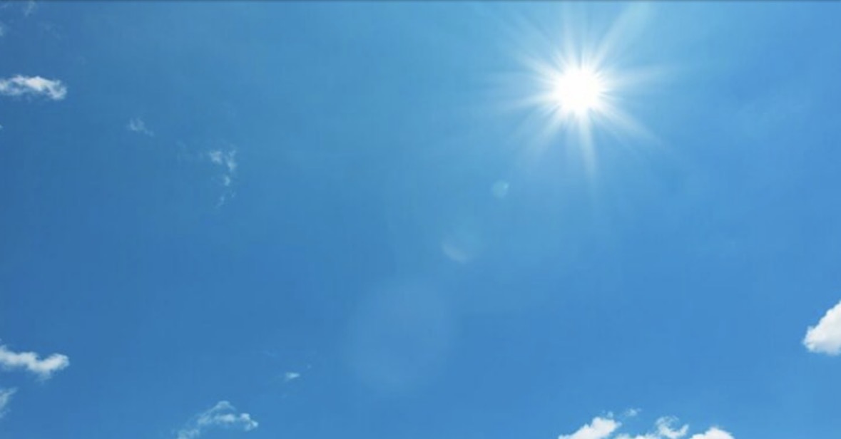 Vendi përfshihet nga i nxehti, temperaturat arrijnë deri në 38°C… 