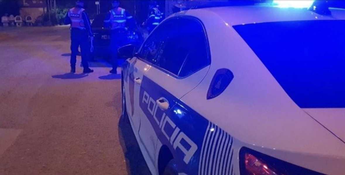 Vlorë/ Lëvizte me armë zjarri pa leje në Lungomare, arrestohet personi i armatasur 