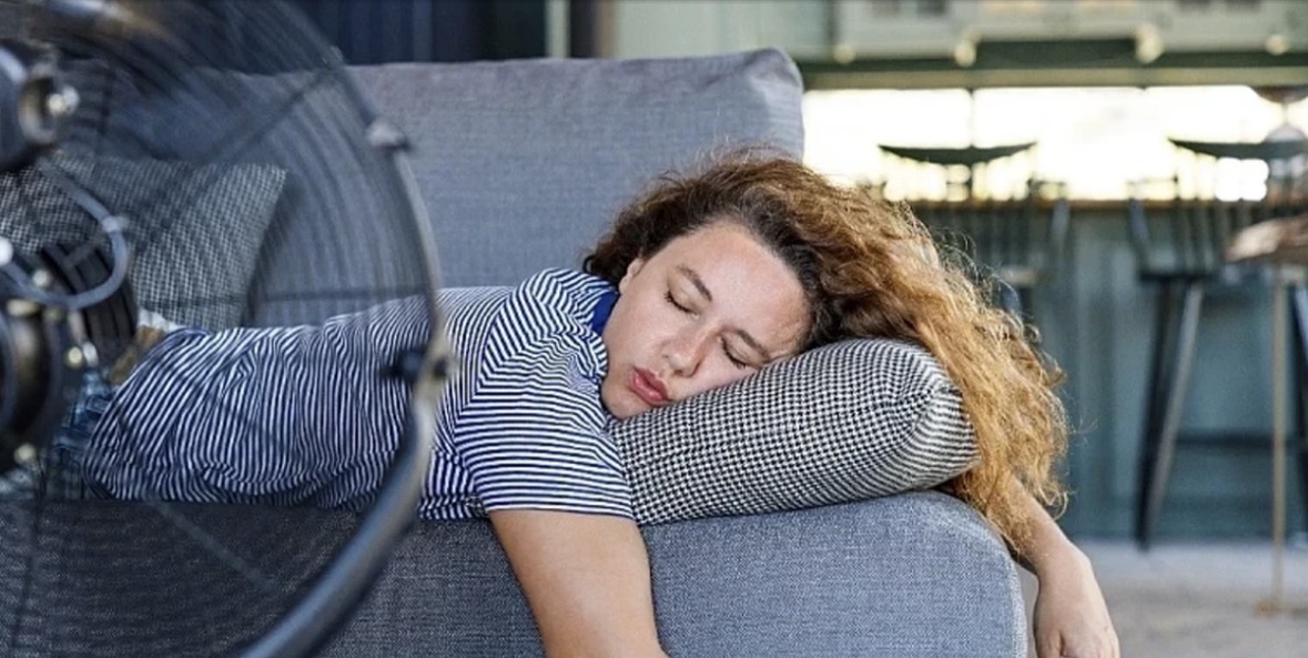 Ventilatori gjatë natës mund të shkaktojë probleme shëndetësore/ Ekspertët tregojnë si ta përdorni siç duhet 