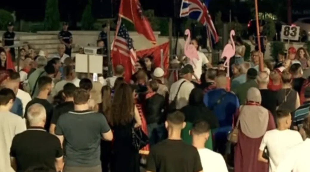 Protesta e 83-të, Tepelena thirrje 15 kryebashkiakëve: Bashkohuni në revoltën kundër qeverisë