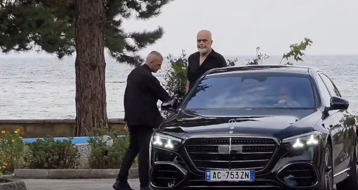 Mbyllet pas 7 orësh mbledhja e Ramës me të deleguarit dhe kryetarët socialistë të komisioneve parlamentare, çfarë u diskutua në Pogradec