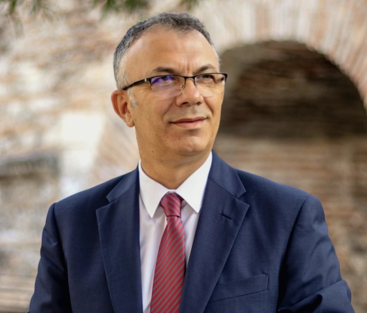 “Rama jep urdhër dhe çdo gjë bëhet?” Deputeti Cara: Propaganda ka kaluar kufijtë e të paimagjinueshmes
