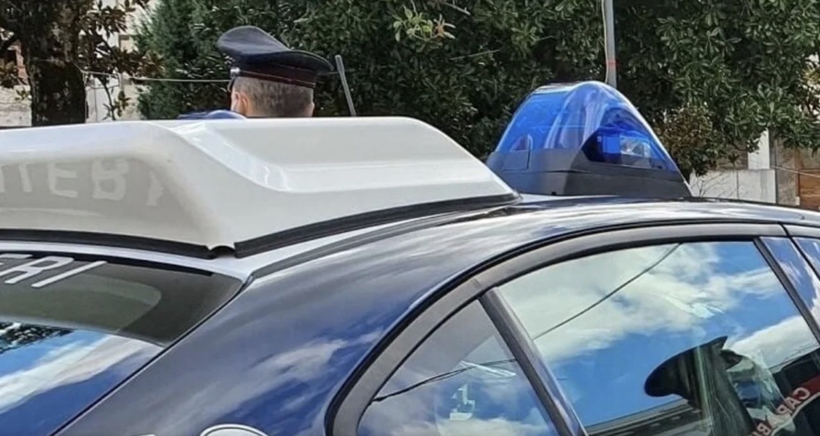 U konfliktuan brenda në shtëpi, 83-vjeçari merr thikën e kuzhinës dhe vret të birin në Itali