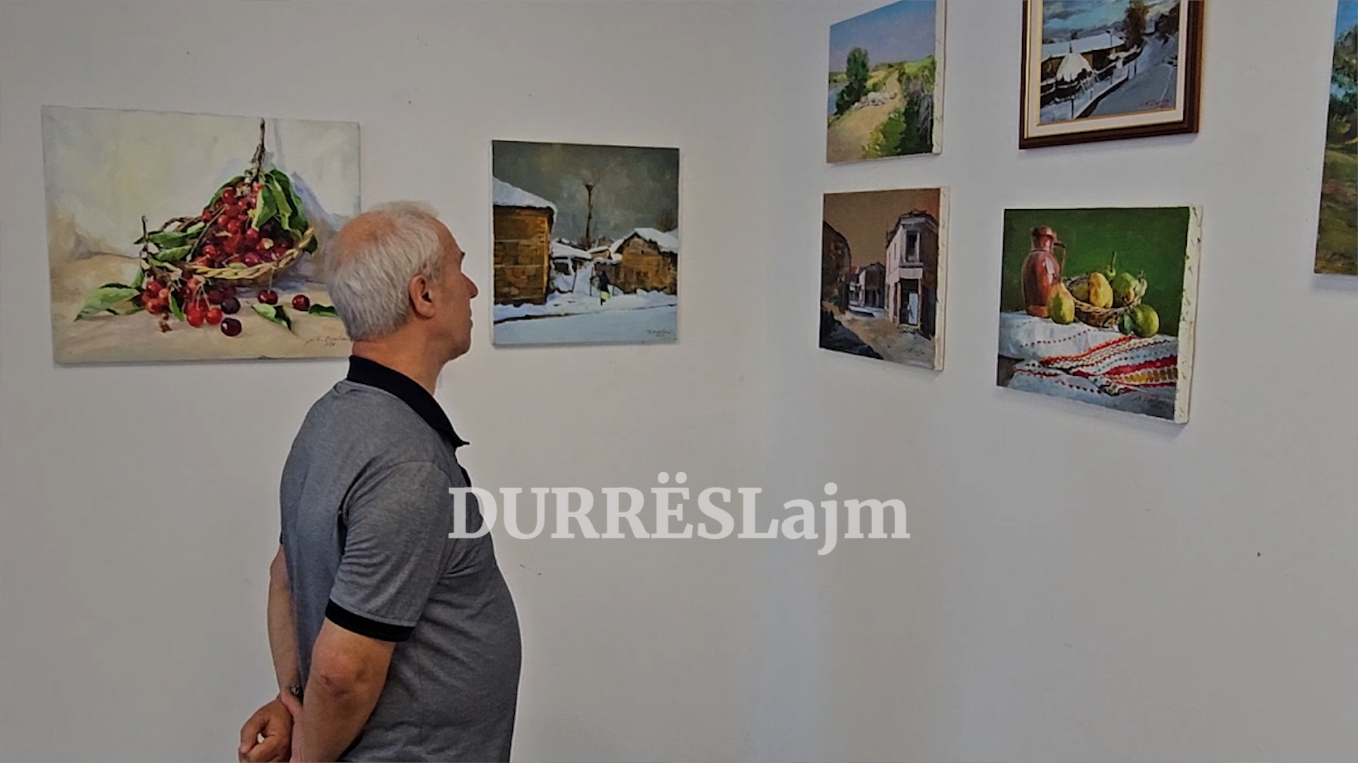 Hapet në Durrës ekspozita personale “Gjurmë drite” e piktorit Kudret Durollari (VIDEO)