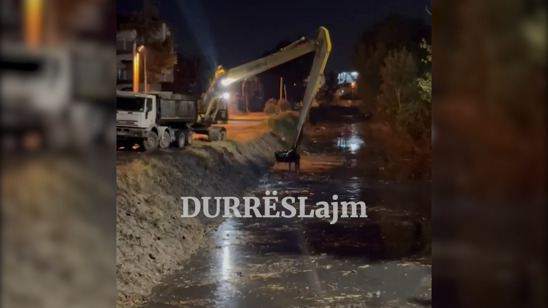 Bashkia e Durrësit pastron dhe thellon gjatë natës kolektorin kryesor kullues, Sako: Ndërhyrje të domosdoshme për mirëmbajtjen e rrjetit (VIDEO)