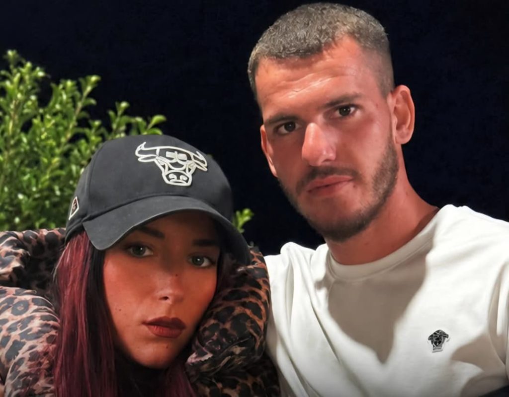 Ishin martuar vetëm pak ditë më parë, ky është çifti që humbi jetën në aksidentin tragjik në Manzë (FOTO)