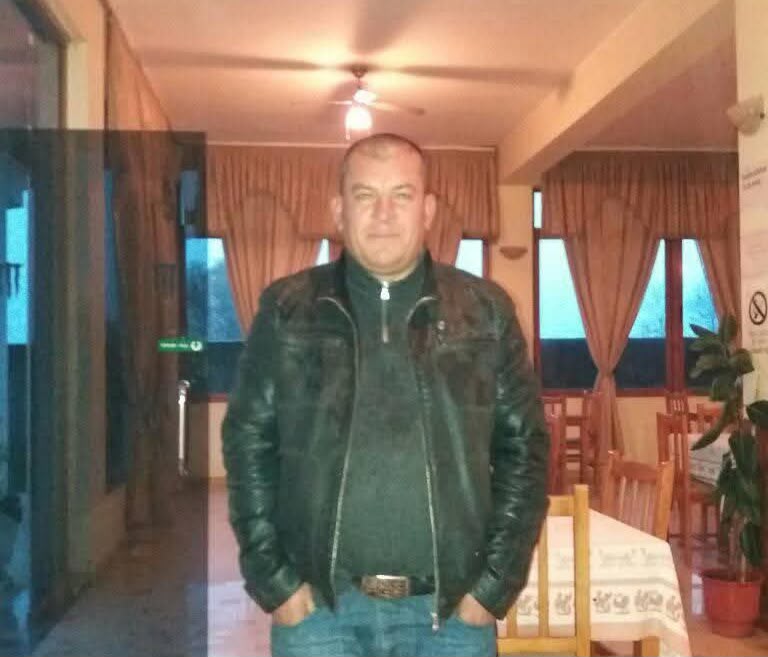 “Shenjat i dha vite më parë”/ Krimi brenda familjes në Lushnje, banorët e zonës: Florian Dalladaku ka plagosur një person…