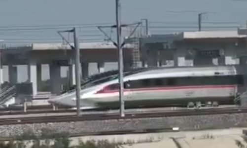 Shënohet rekord i ri botëror! Treni kinez maglev arrin 800 km/orë në vetëm 5.3 sekonda