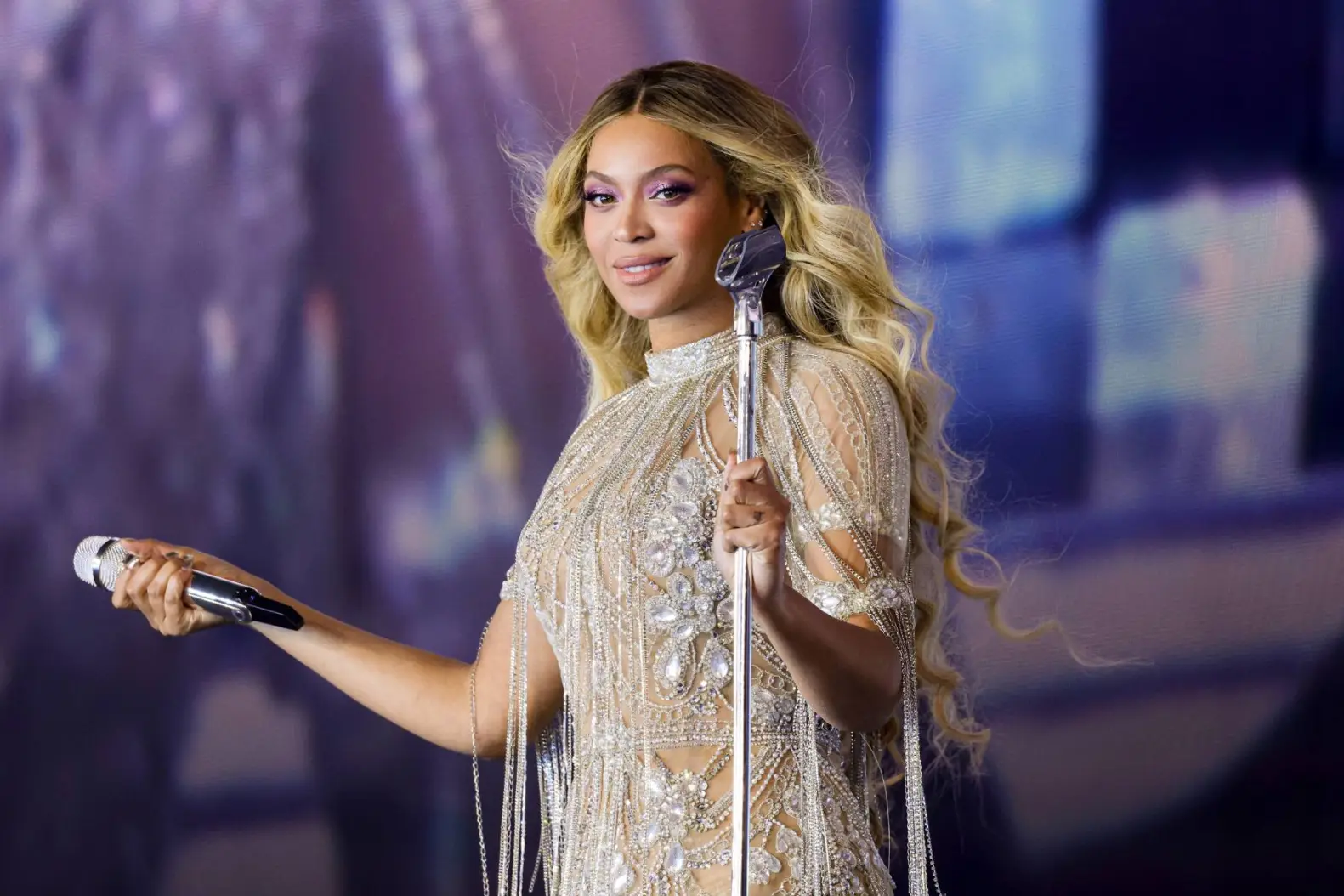 Beyonce dhuron 1 milion dollarë për viktimat e tërmetit në Kolumbi