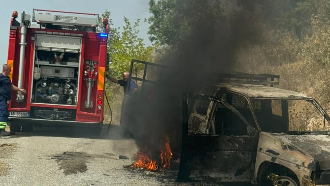 Makina përfshihet nga flakët, zjarri përhapet me shpejtësi në Gjirokastër, rrezikohen zonat e banuara